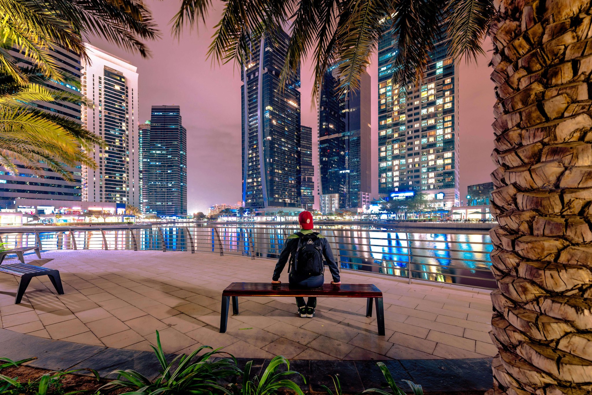 Where is dubai located find out the location of the uae s largest city