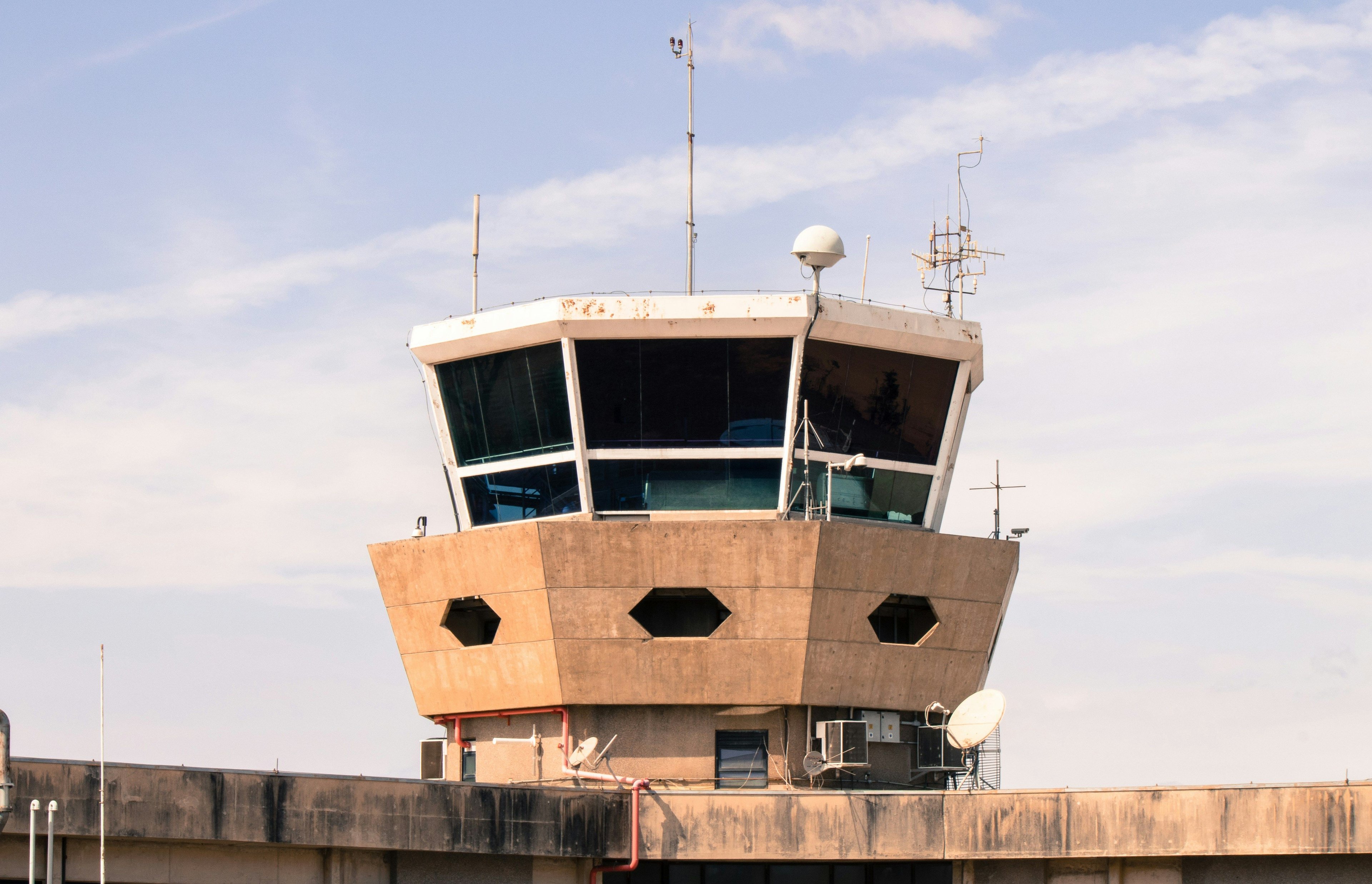 Scandal in Colombia air traffic teenager