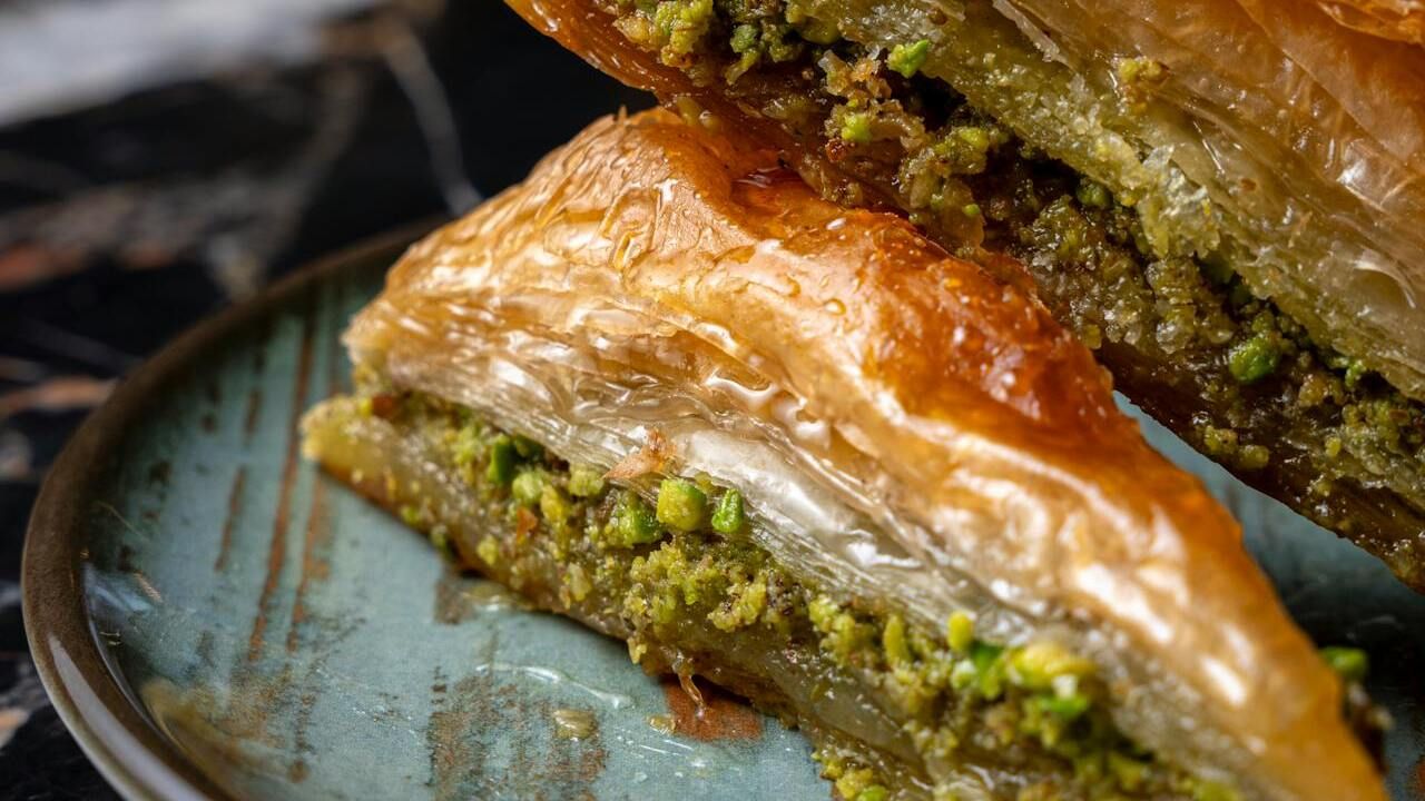 Baklawa z pistacjami.