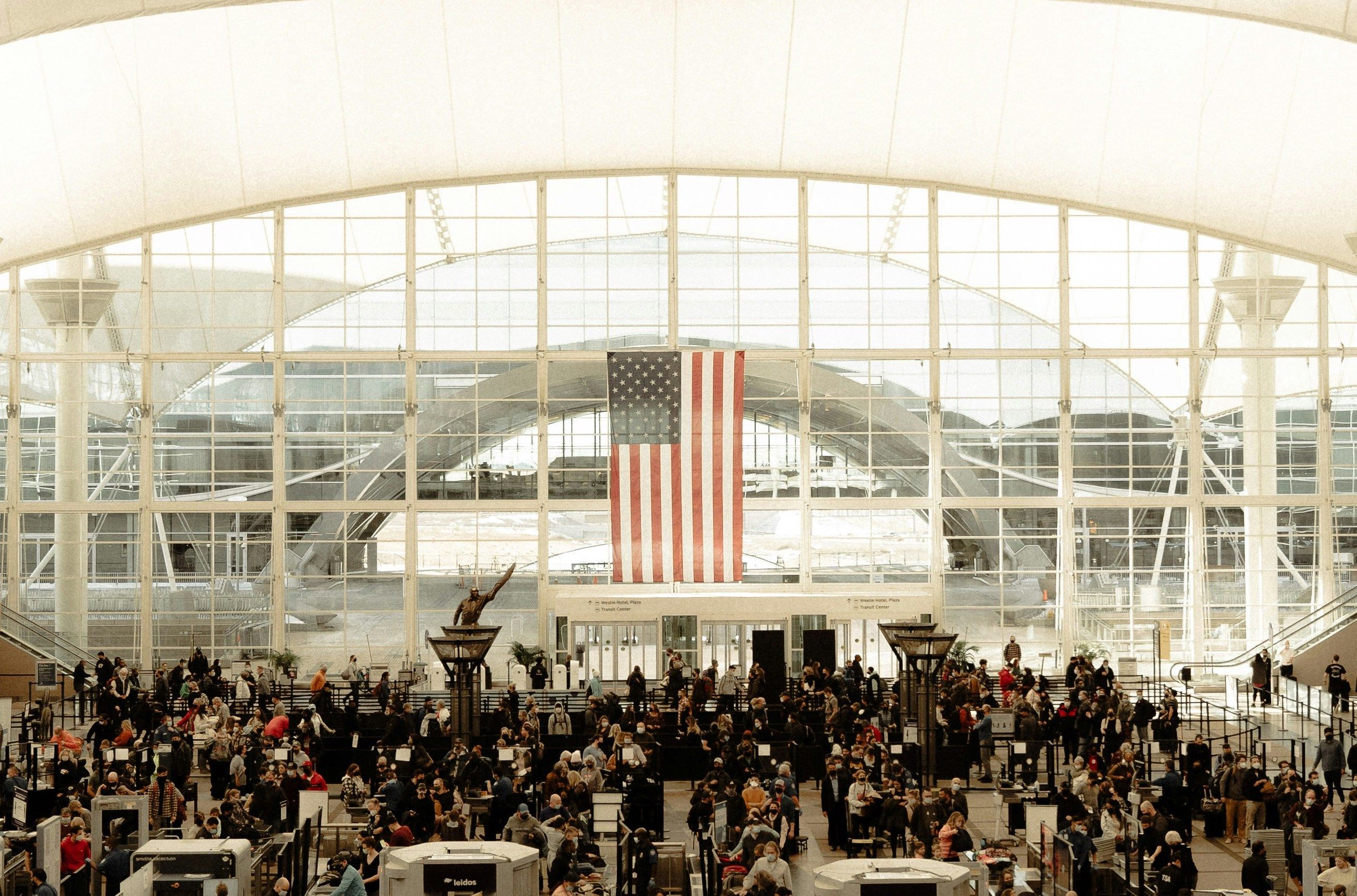 USA: ban on carrying cordless hair straighteners and curling irons in checked baggage