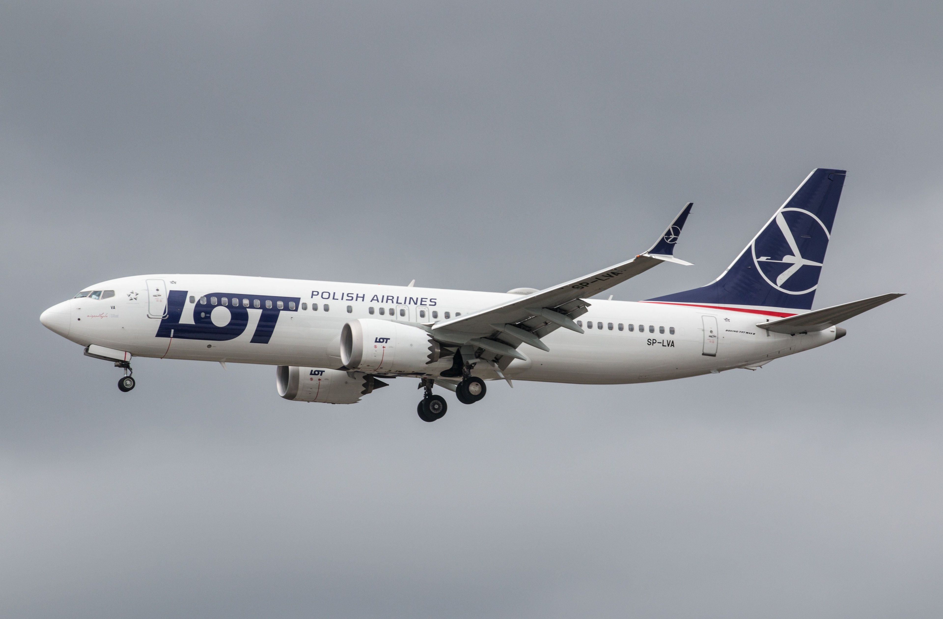 Polskie Linie Lotnicze LOT na lotnisko Londyn-Heathrow