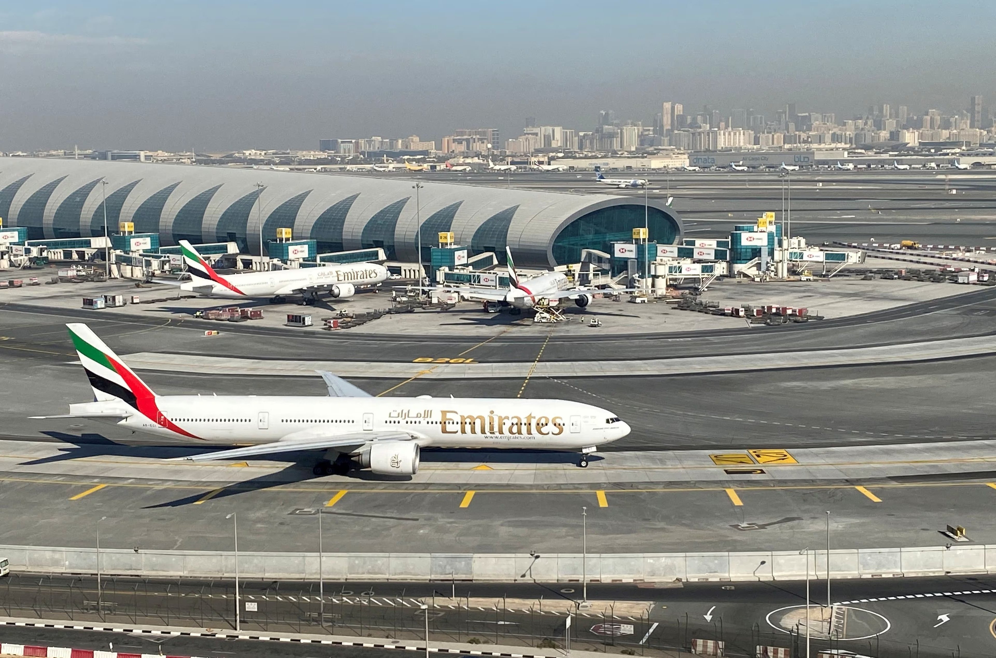 Jak dojechać z lotniska do centrum Dubaju?