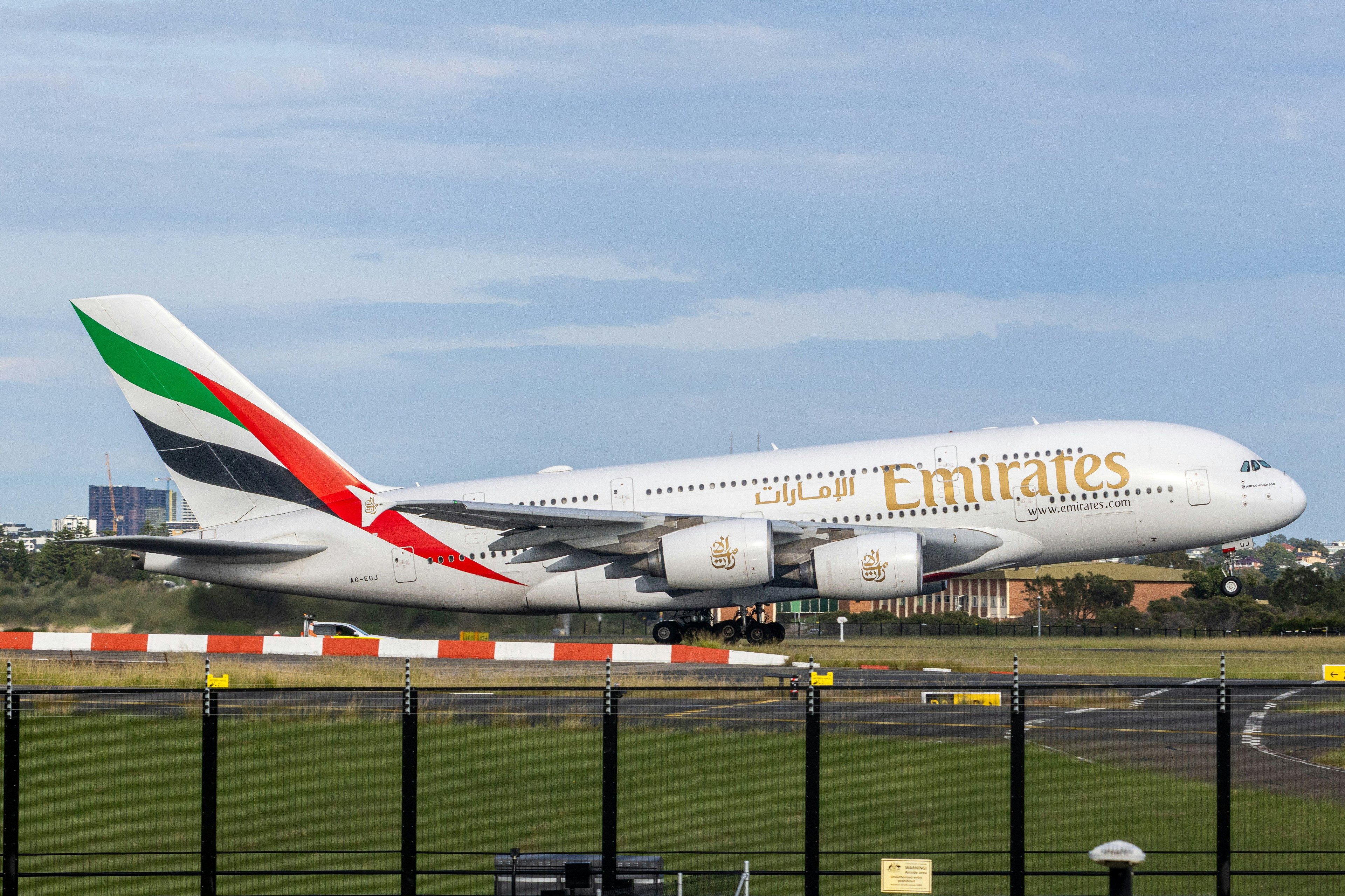 Starlink pe Airbusul A380 al Emirates