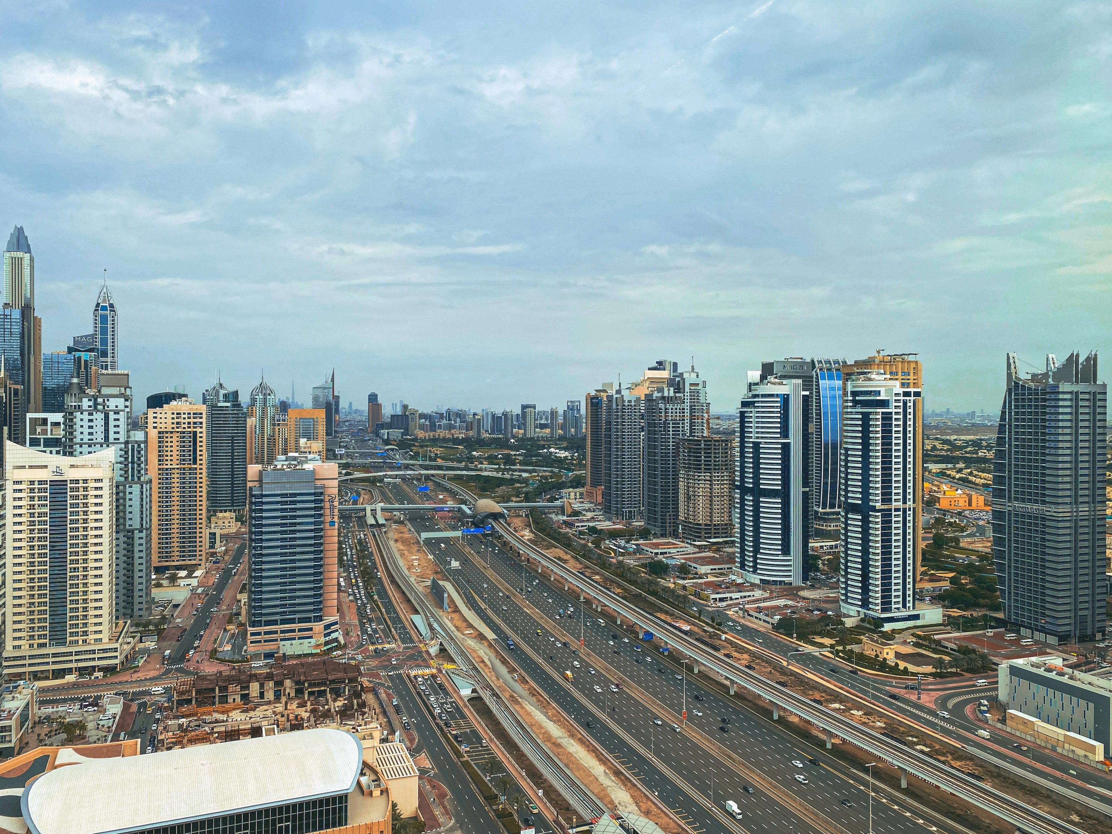 Dubai Free Zone – how to start a business and what are the benefits?