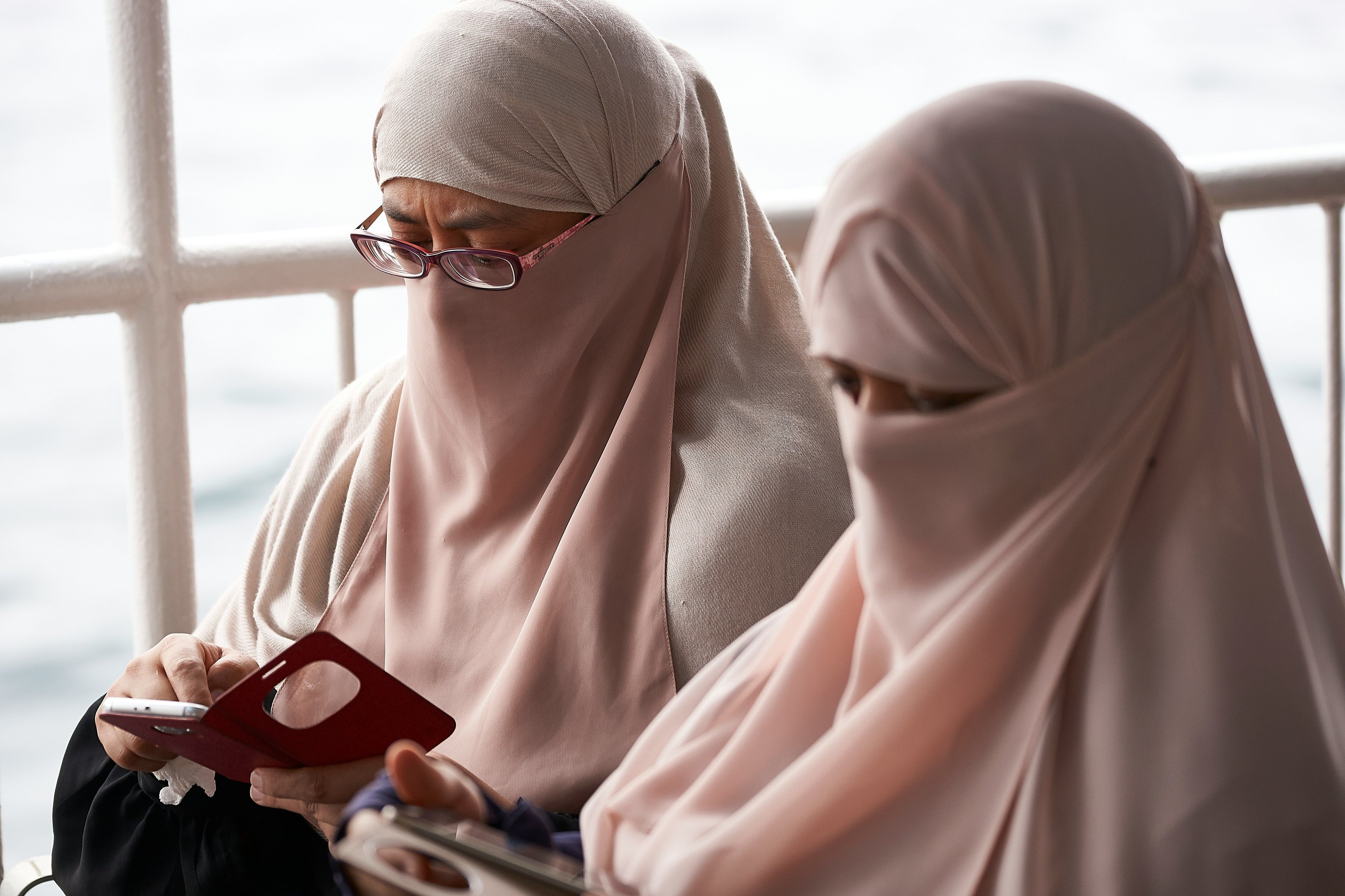 Portugal introduces a ban on wearing burqas and niqabs in public places