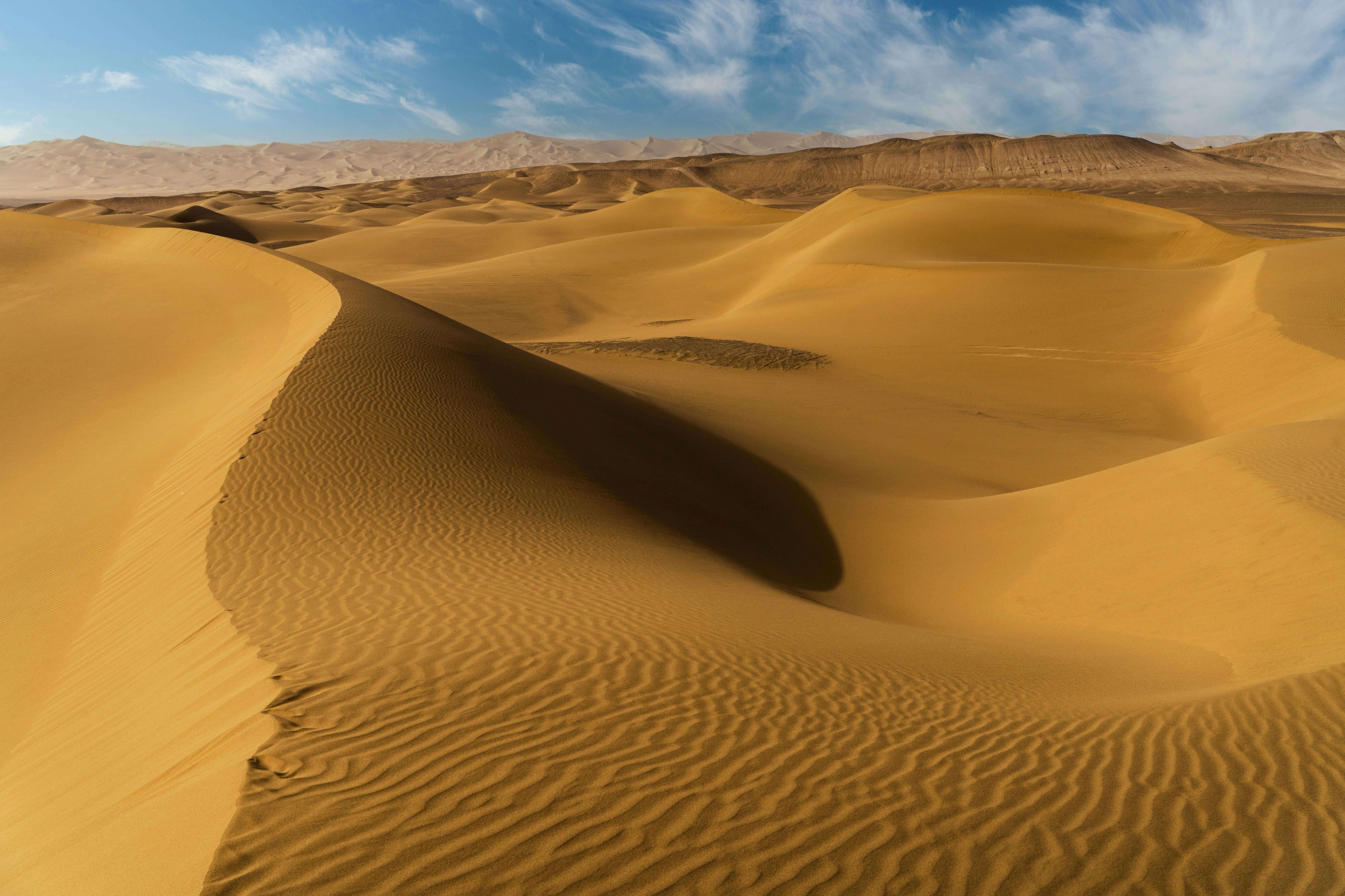The largest desert in Dubai