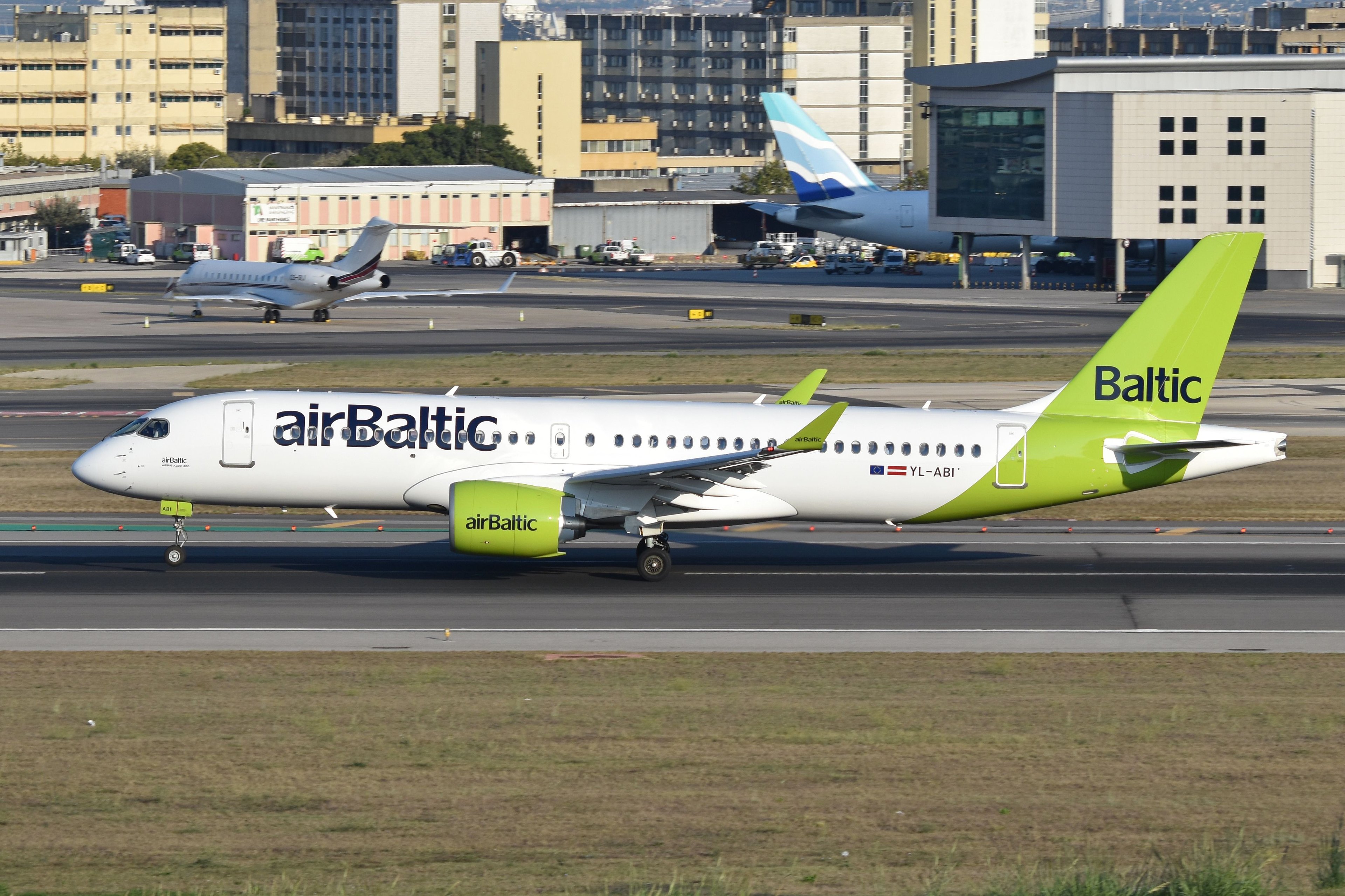 Samolot linii lotniczej airBaltic