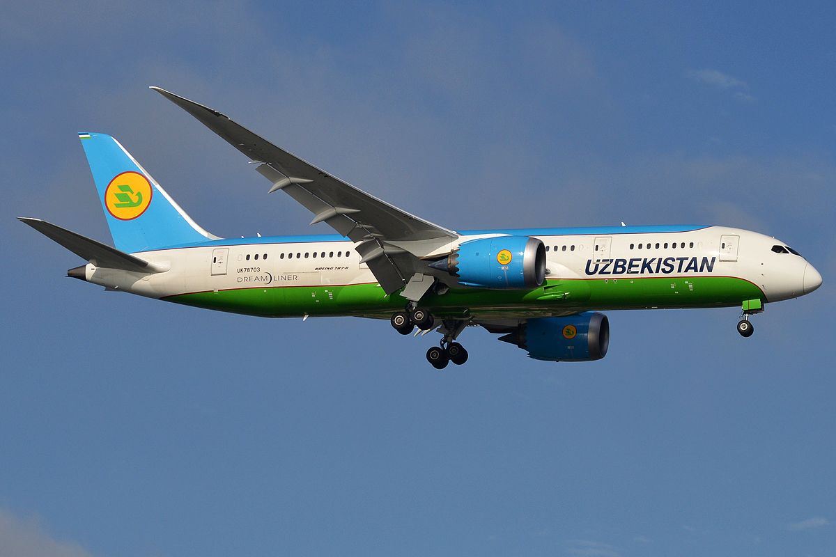 Samolot linii lotniczych Uzbekistan Airways