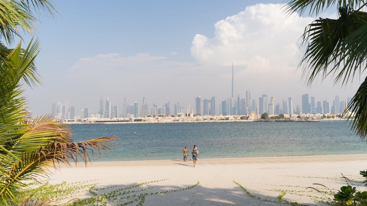 Wakacje nad morzem w Dubaju.