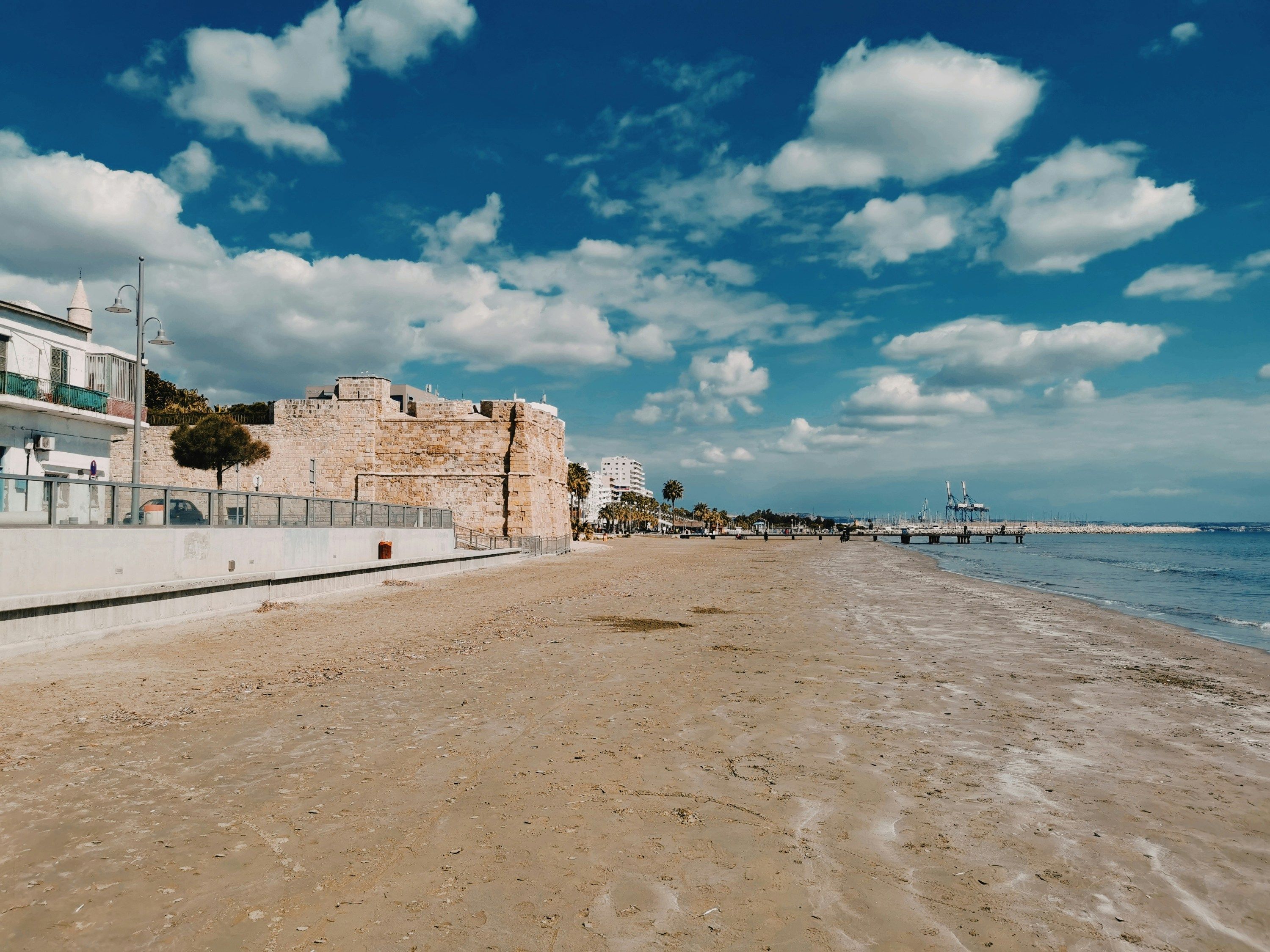 Flights from Radom to Larnaca