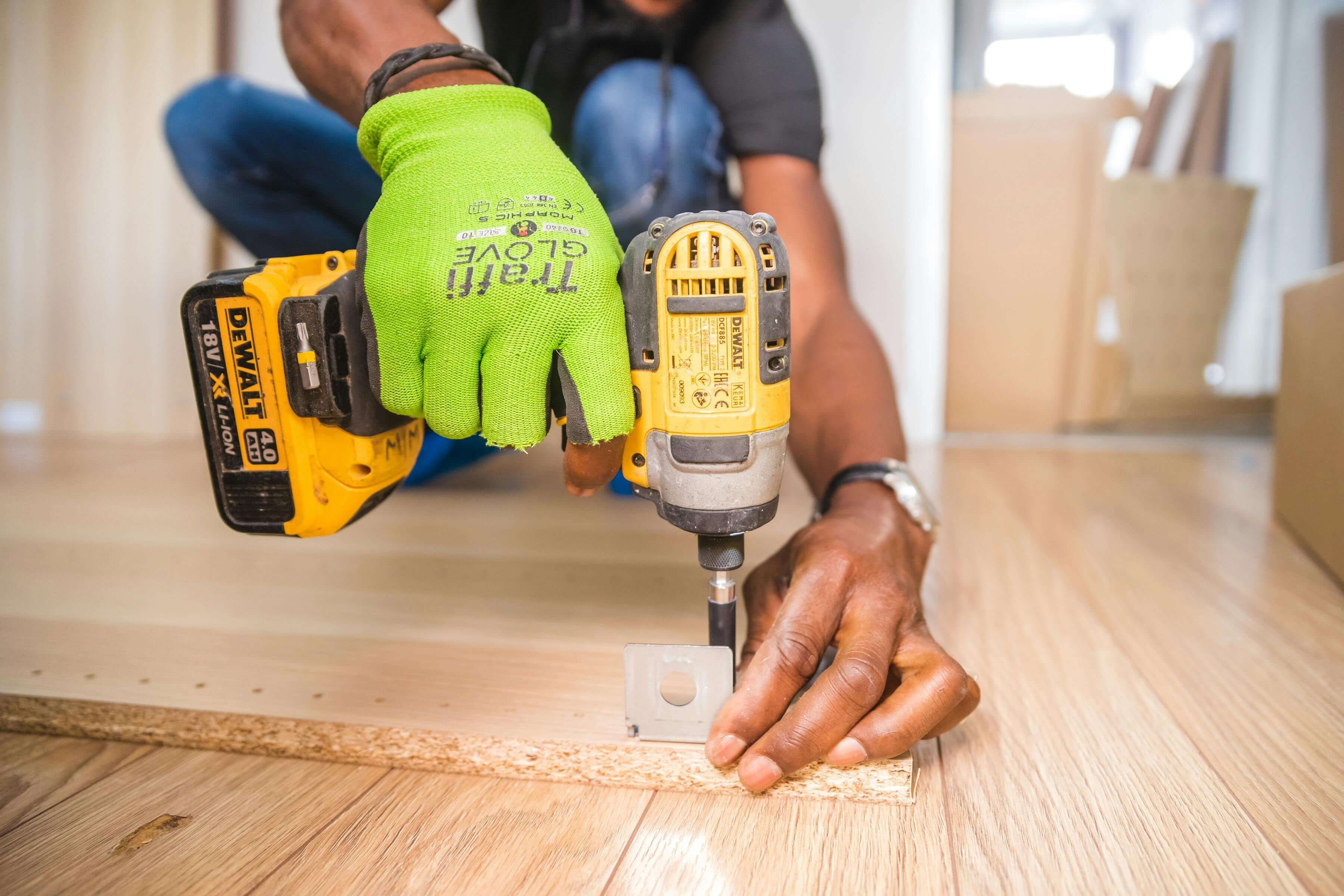 Construction worker salaries Dubai