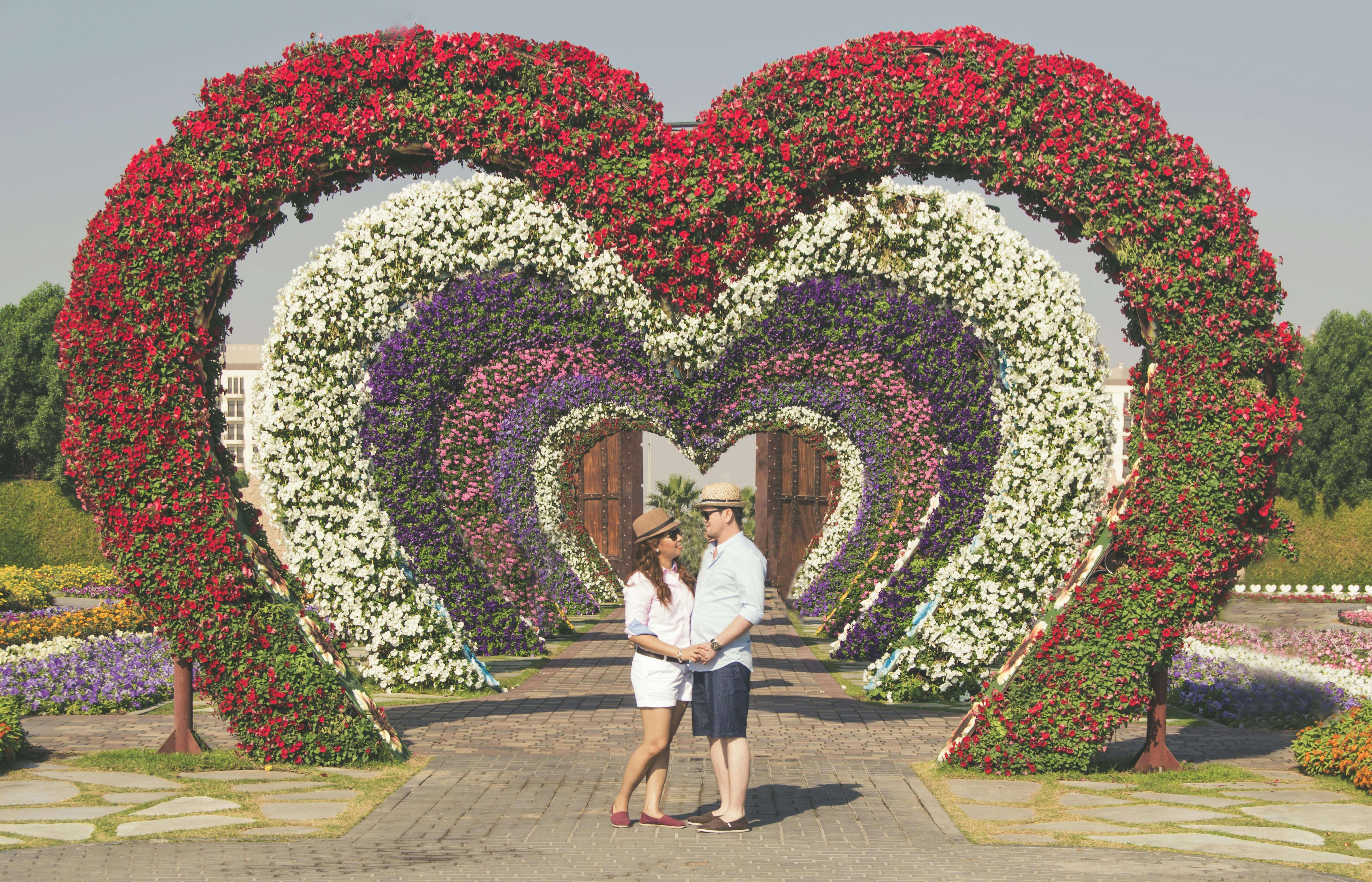 Date in Miracle Garden