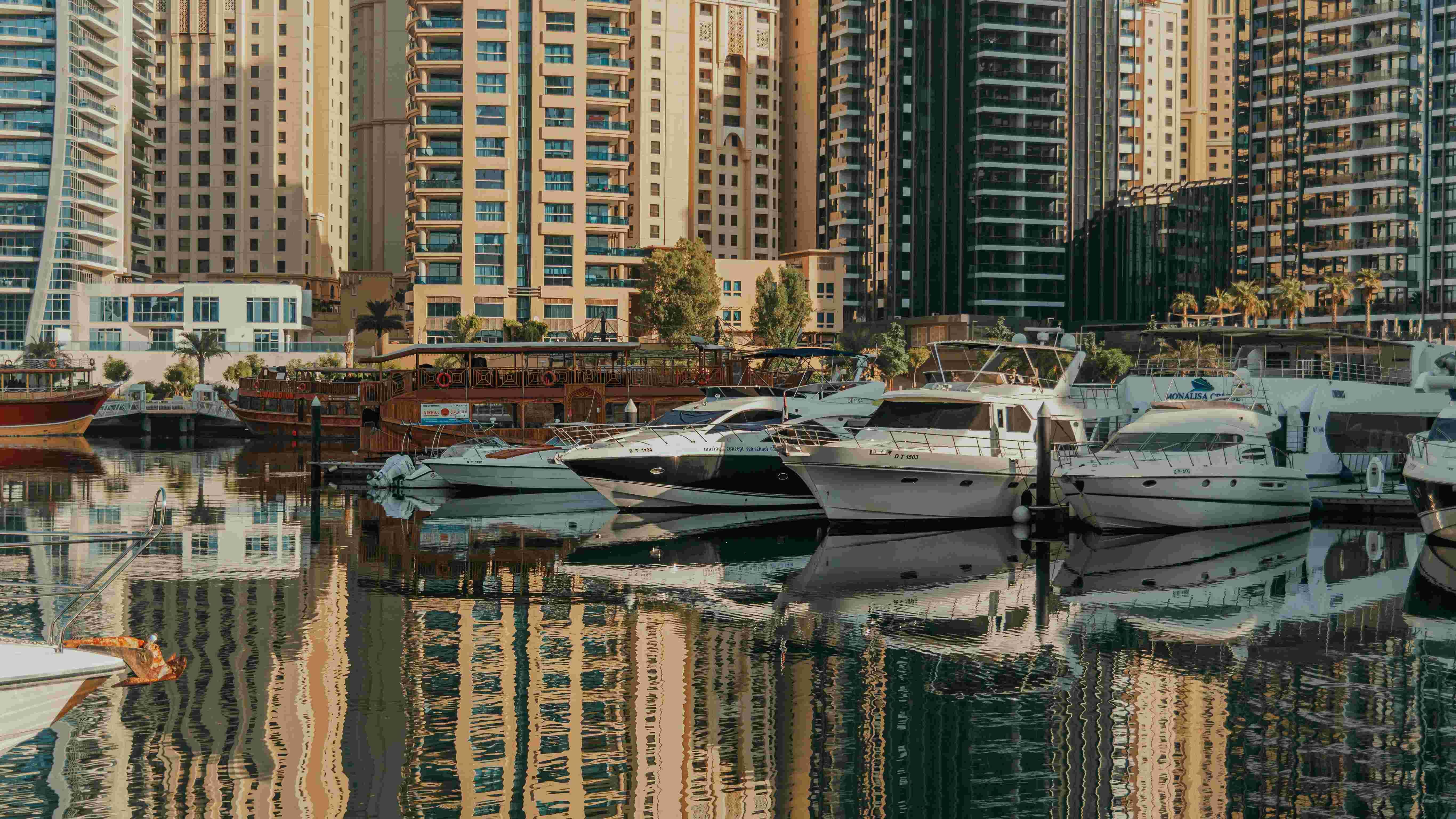 Dubai Marina.