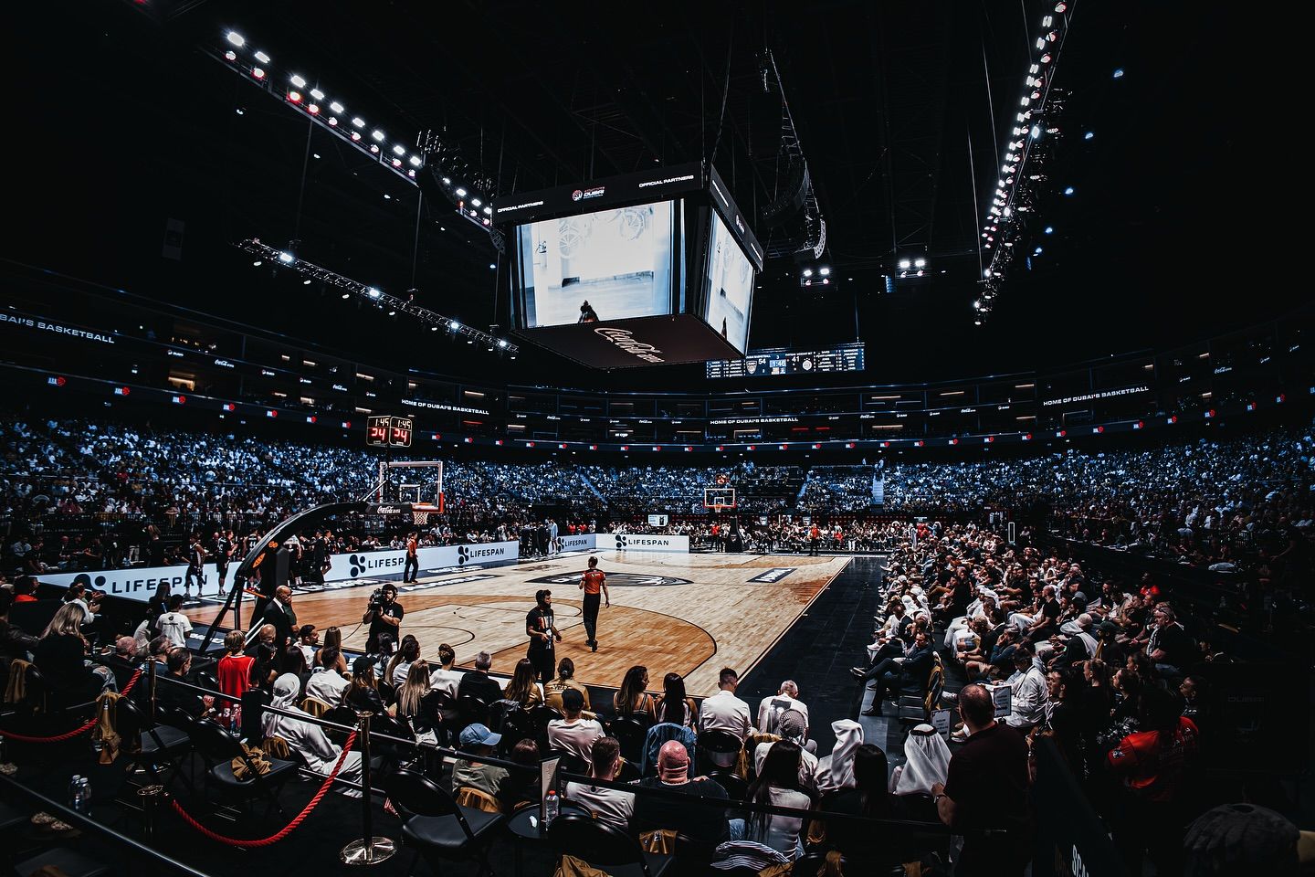 Hala Dubai Basketball Coca Cola Arena