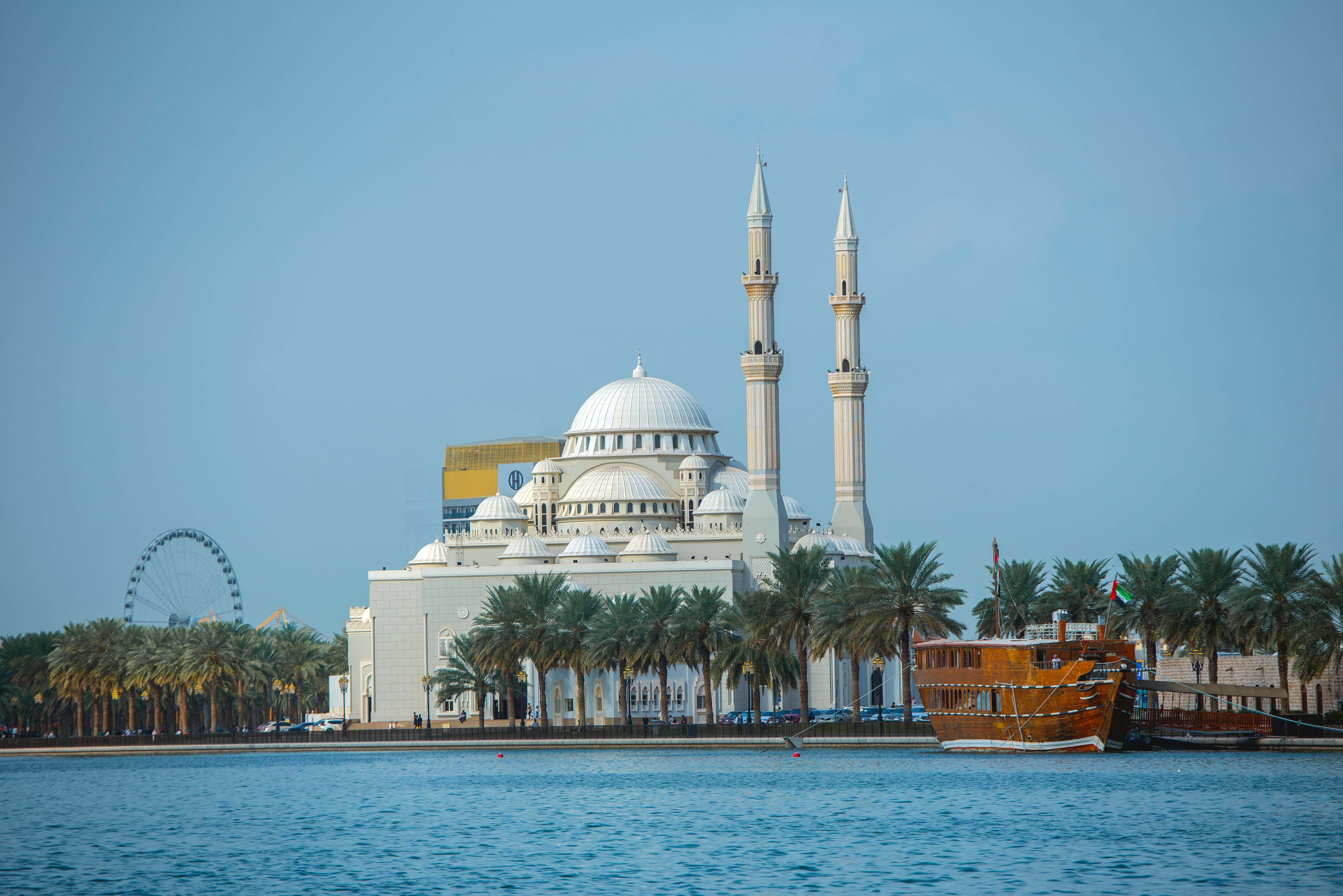Sharjah a Diubaj diferente
