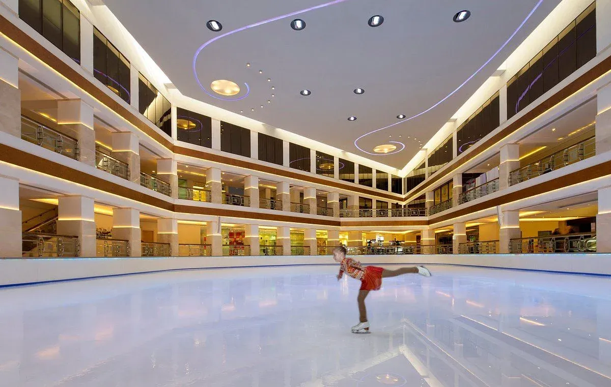 ice skating in Dubai